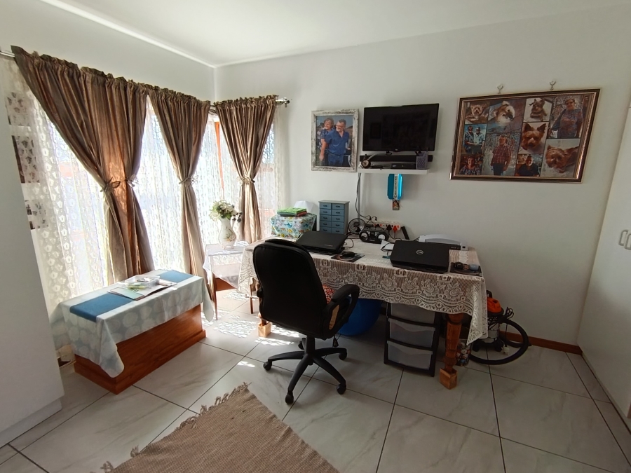 3 Bedroom Property for Sale in C Place Eastern Cape